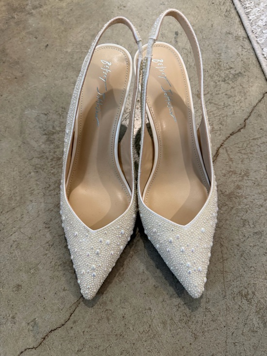 Betsey Johnson Shoes - Betsey Johnson White Pearl Embellished Slingback Heels